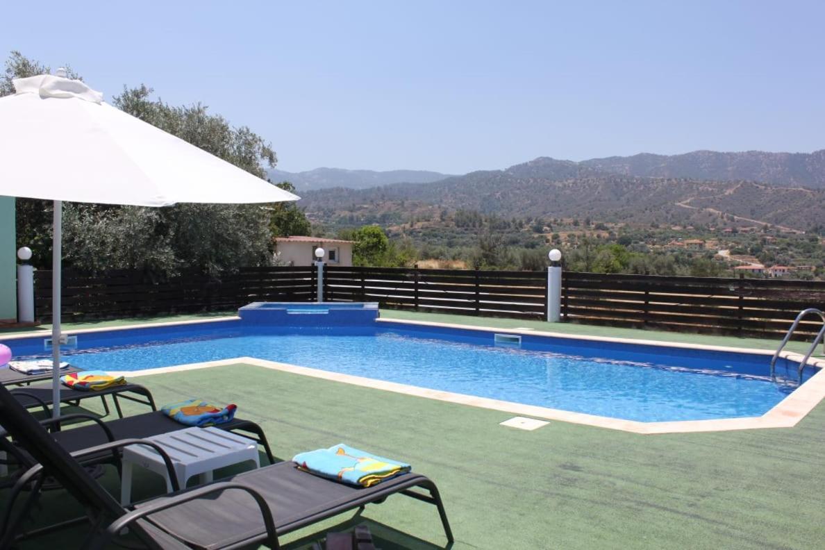Yiannos House Villa Evrykhou Екстериор снимка