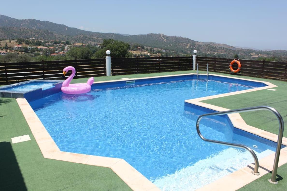 Yiannos House Villa Evrykhou Екстериор снимка