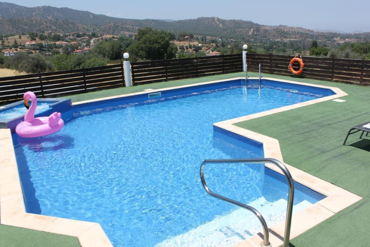 Yiannos House Villa Evrykhou Екстериор снимка