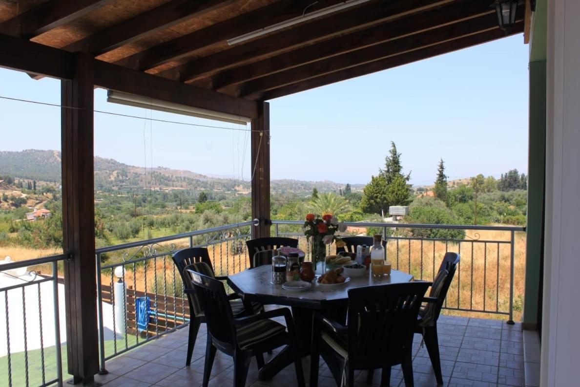 Yiannos House Villa Evrykhou Екстериор снимка